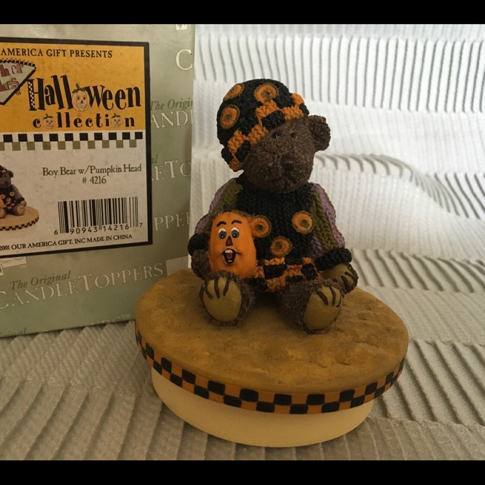 Halloween bear candle topper